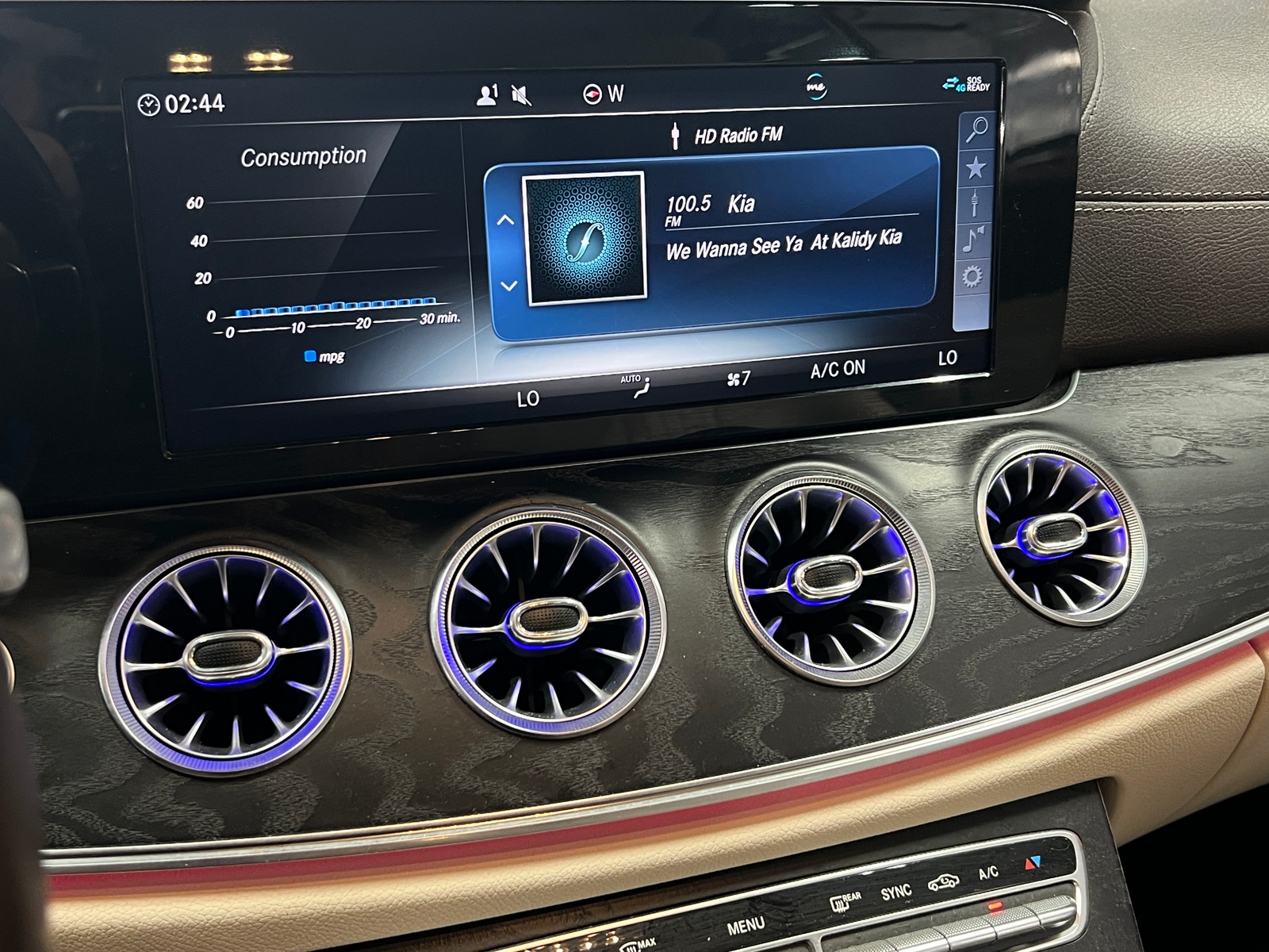 Thumbnail: 2019 Mercedes-Benz E-Class - 2