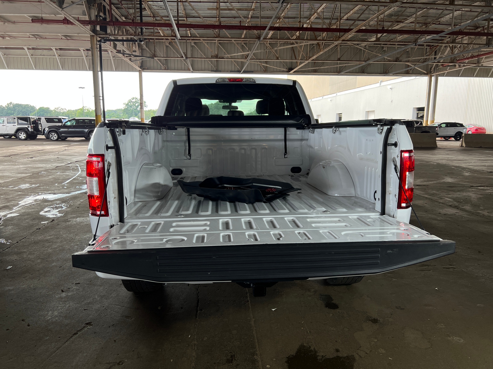 Thumbnail: 2019 Ford Econoline - 7