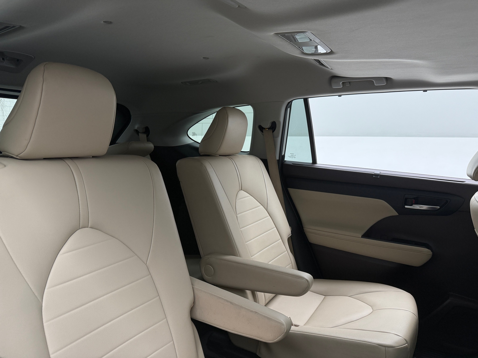 Thumbnail: 2021 Toyota Highlander - 5