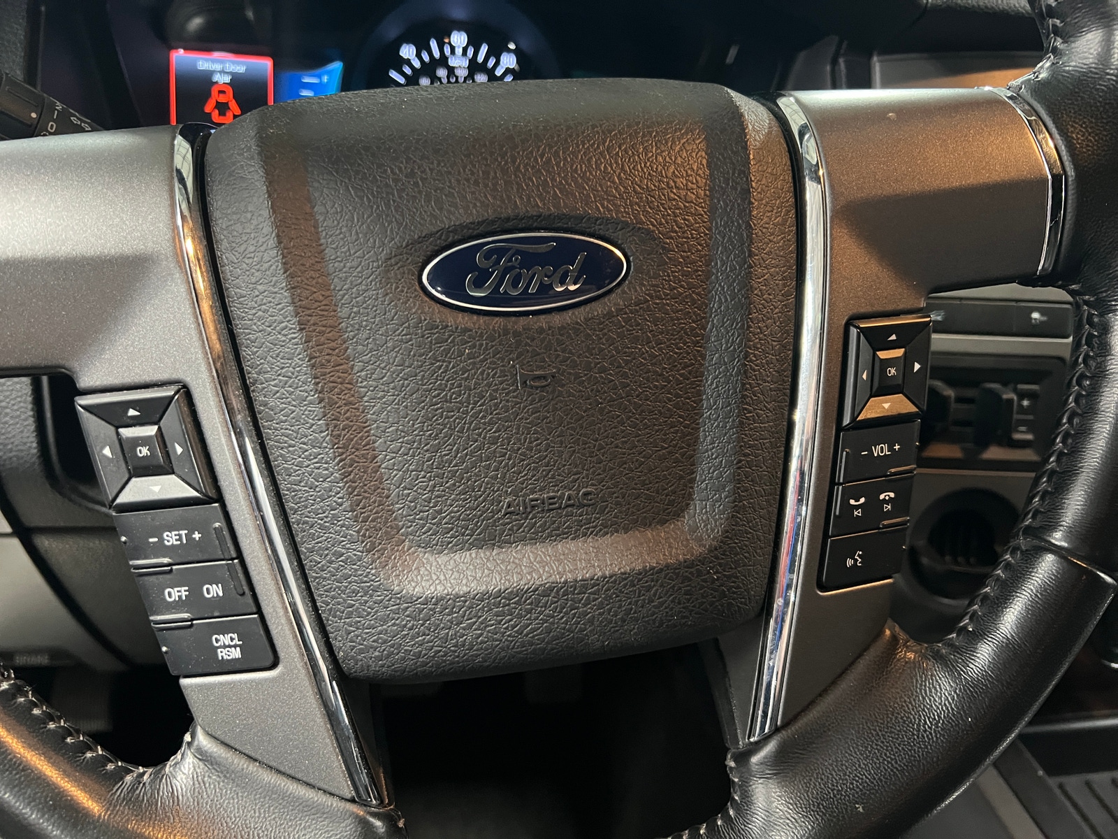 Thumbnail: 2015 Ford Expedition - 4