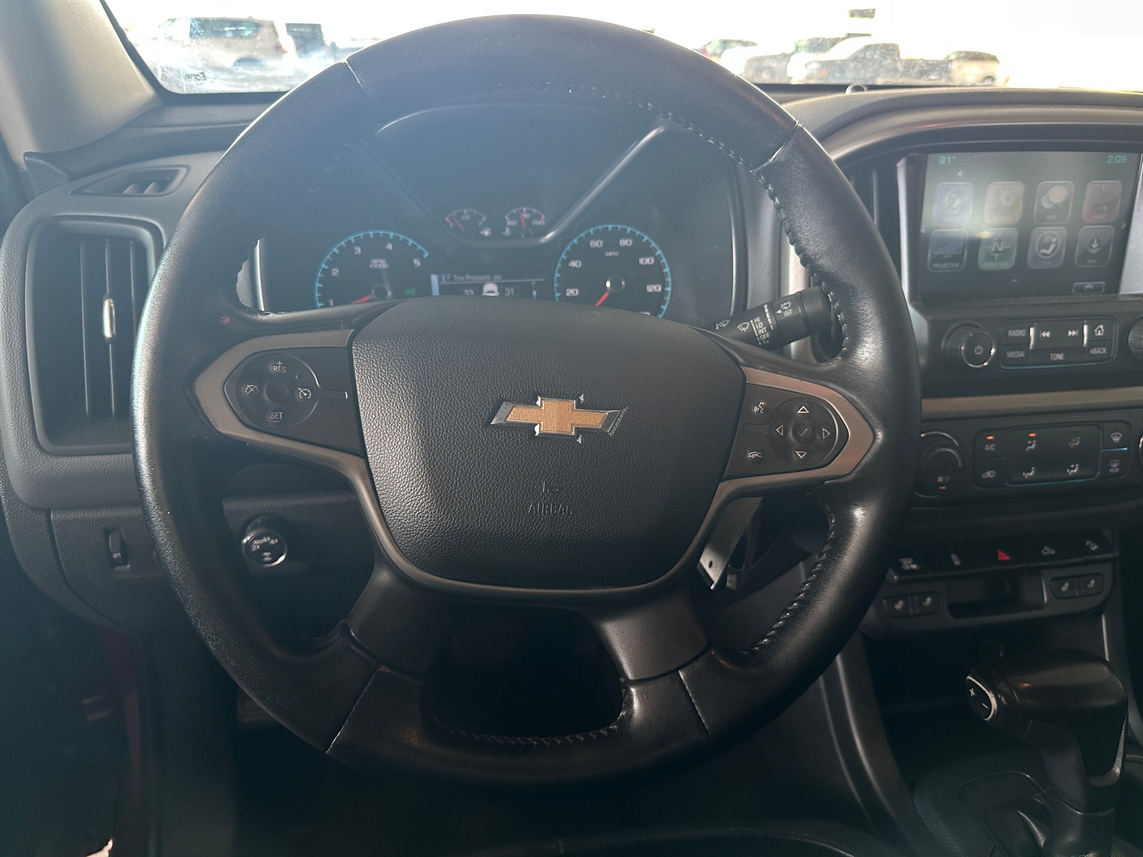 Thumbnail: 2017 Chevrolet Colorado - 4