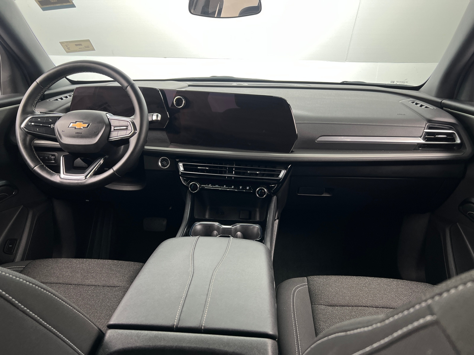 Thumbnail: 2024 Chevrolet Traverse - 3