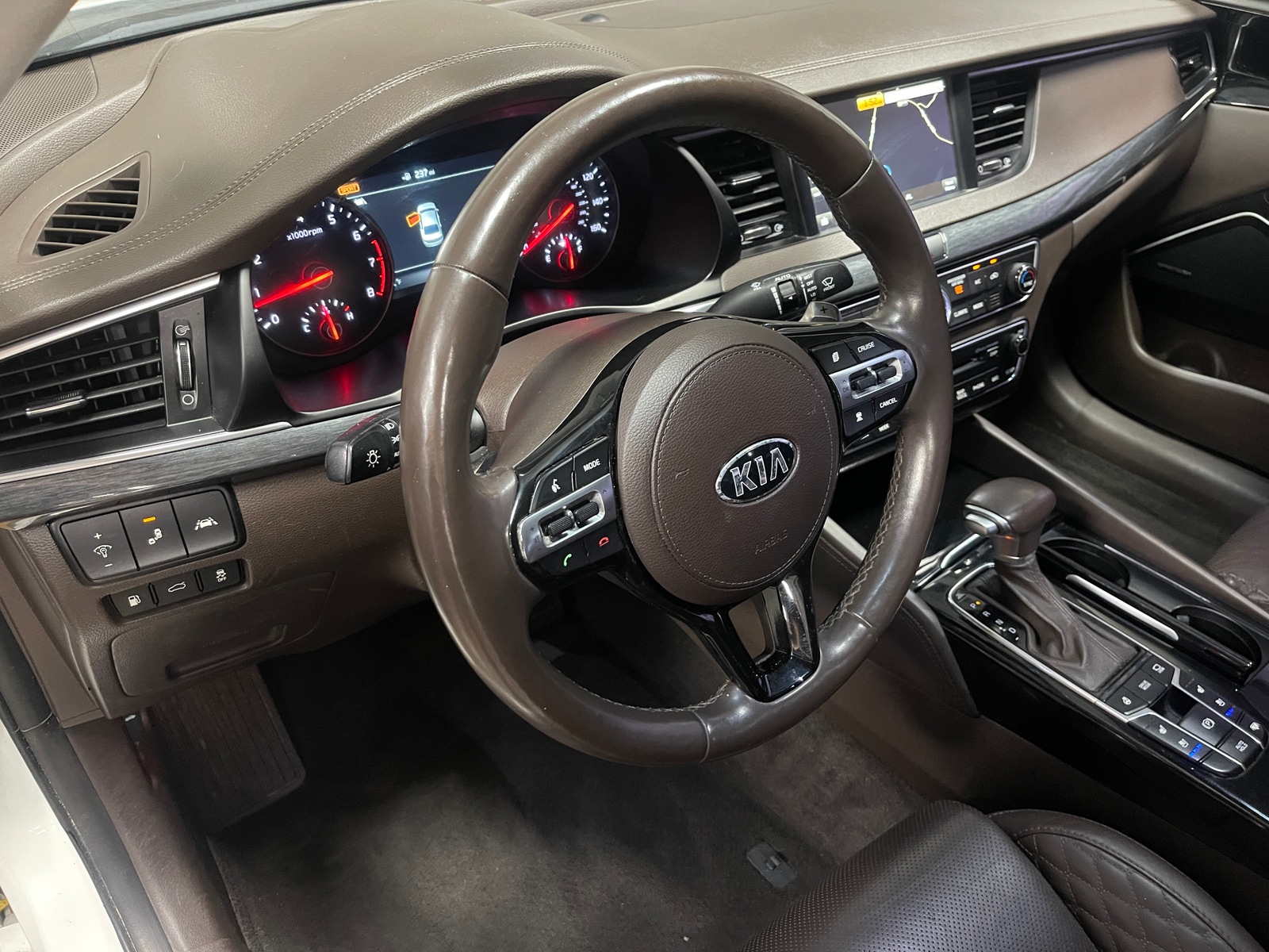 Thumbnail: 2017 Kia Cadenza - 2