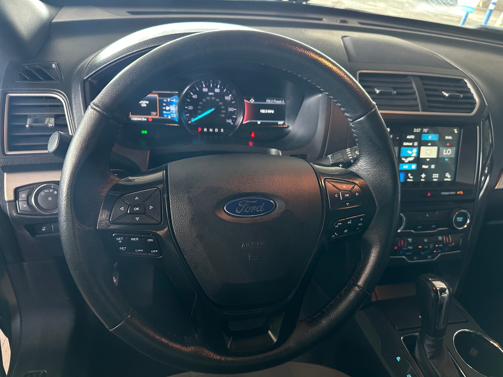Thumbnail: 2017 Ford Explorer - 4