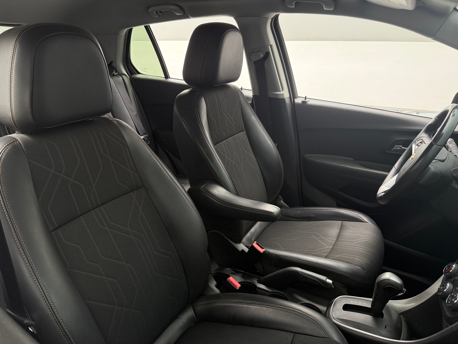 Thumbnail: 2018 Chevrolet Trax - 2