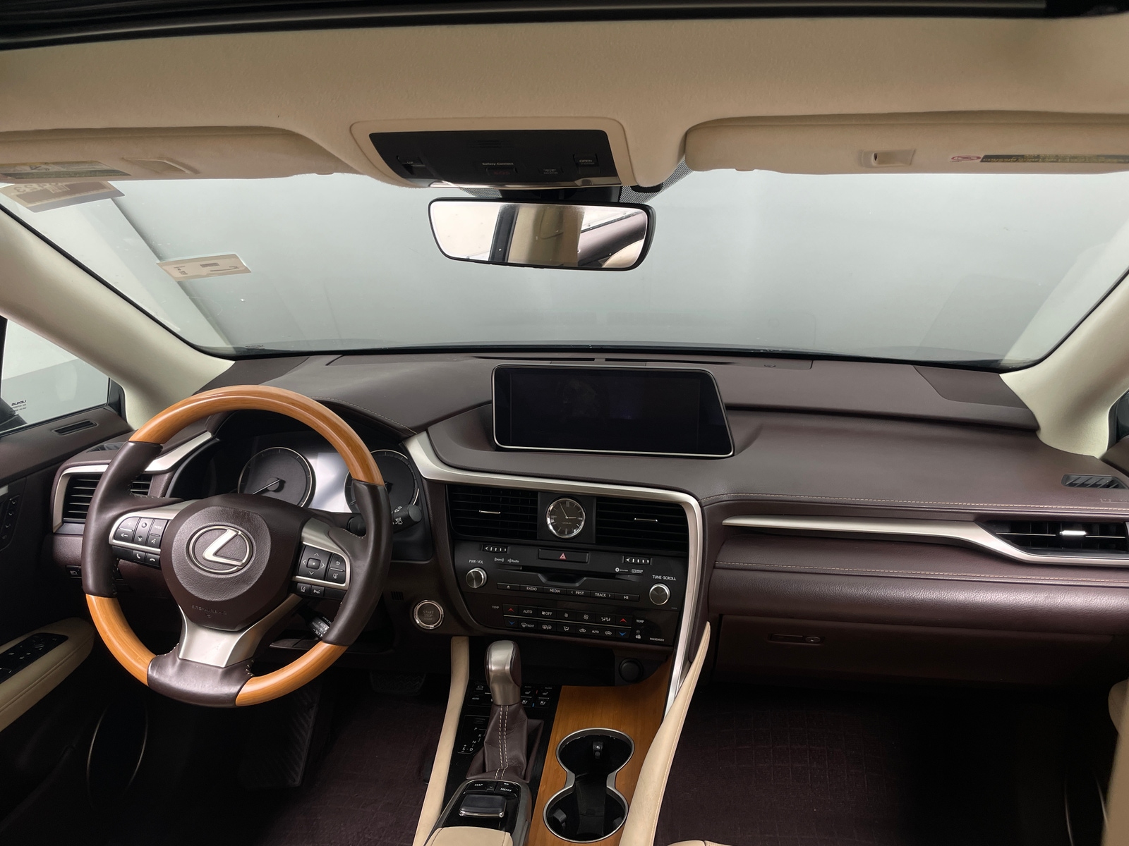 Thumbnail: 2017 Lexus RX - 3