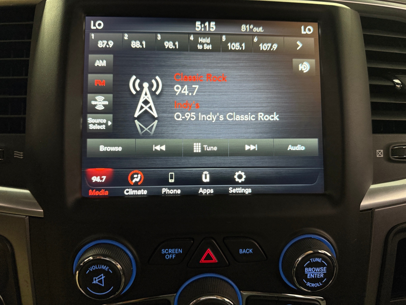 Thumbnail: 2021 RAM 1500 Classic - 4