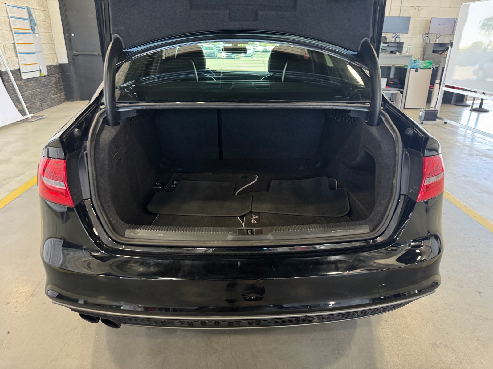 Thumbnail: 2015 Audi A4 - 6