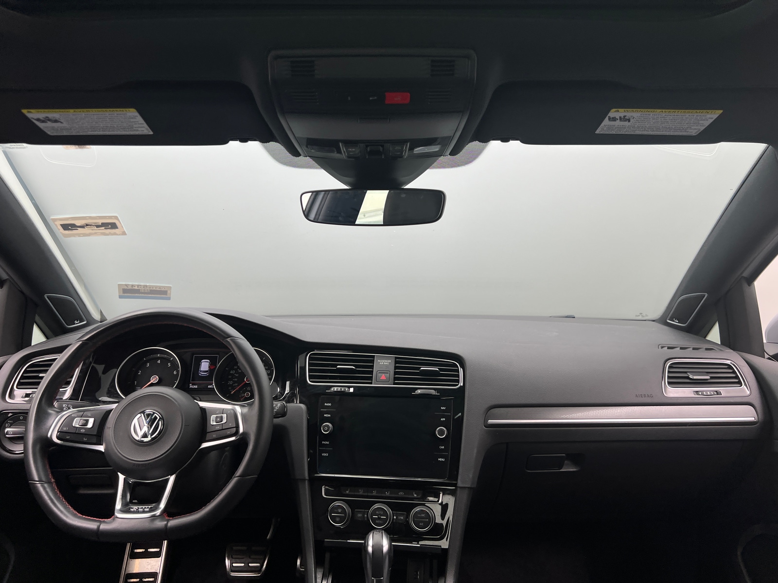 Thumbnail: 2019 Volkswagen Golf - 3