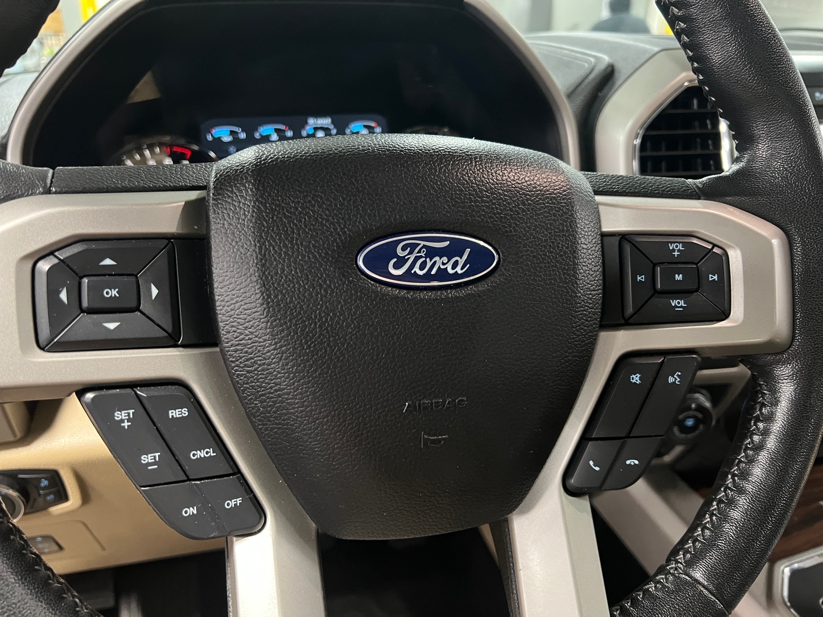 Thumbnail: 2017 Ford Econoline - 4