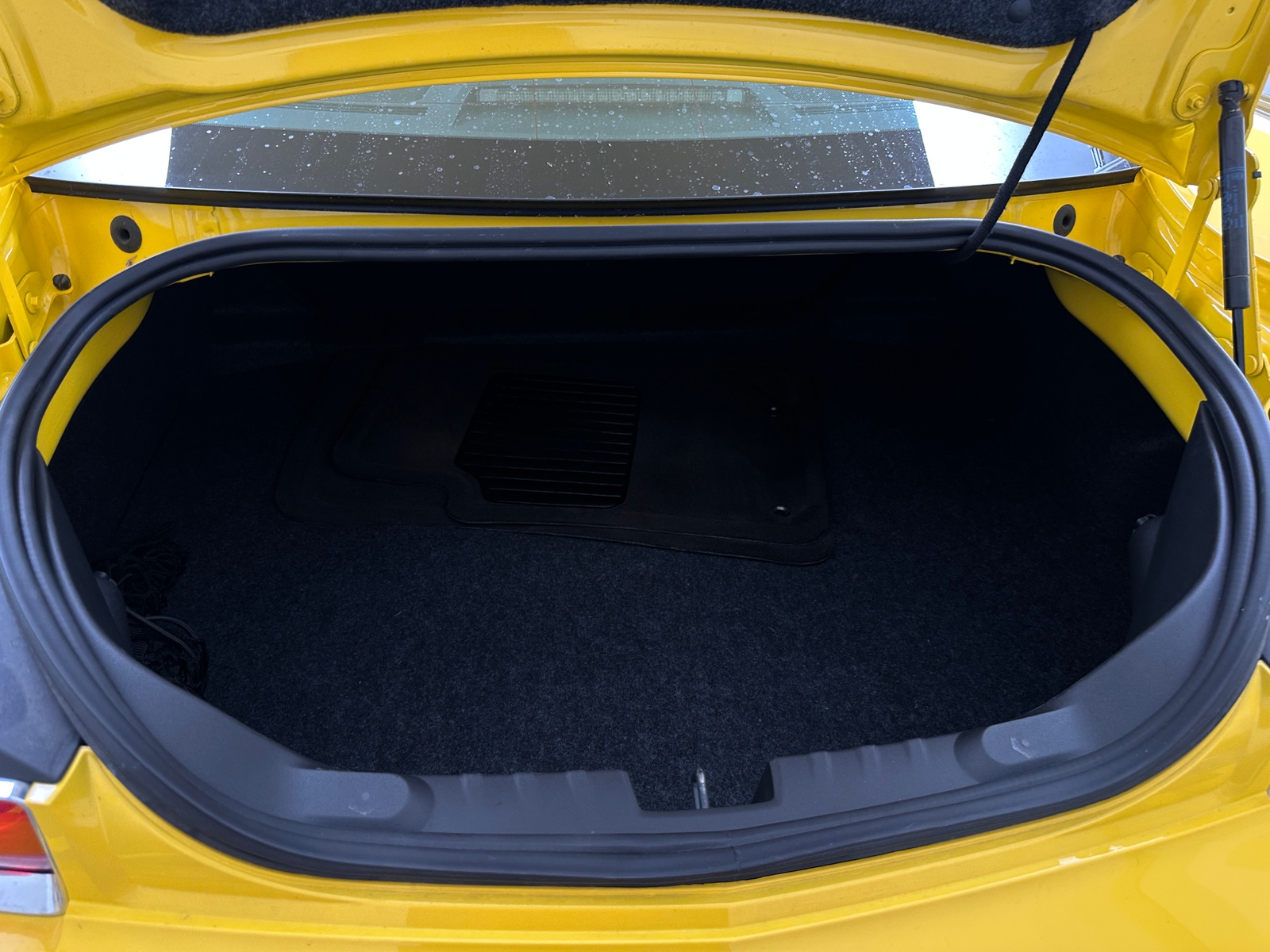 Thumbnail: 2010 Chevrolet Camaro - 4