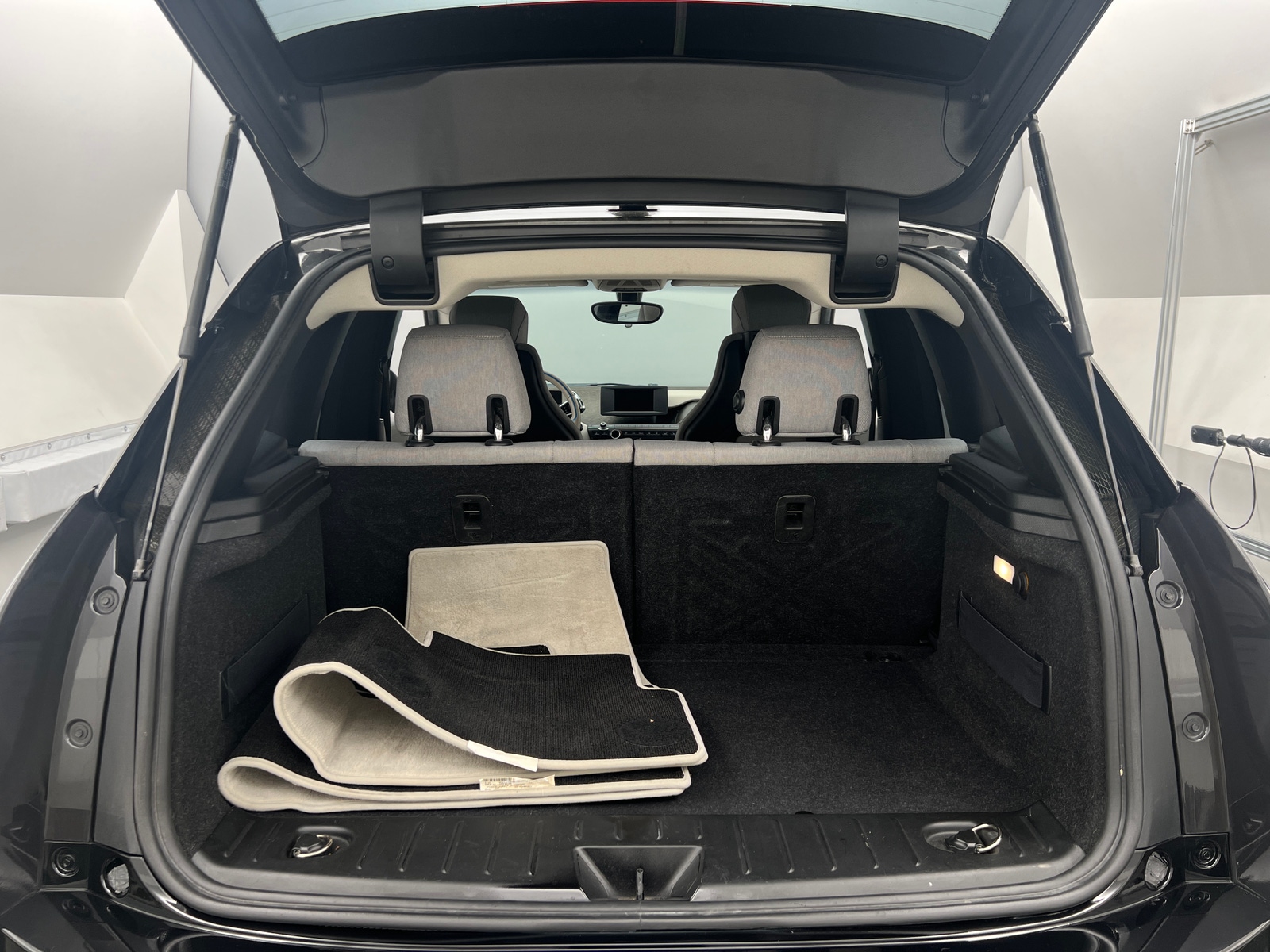 Thumbnail: 2015 BMW i3 - 6