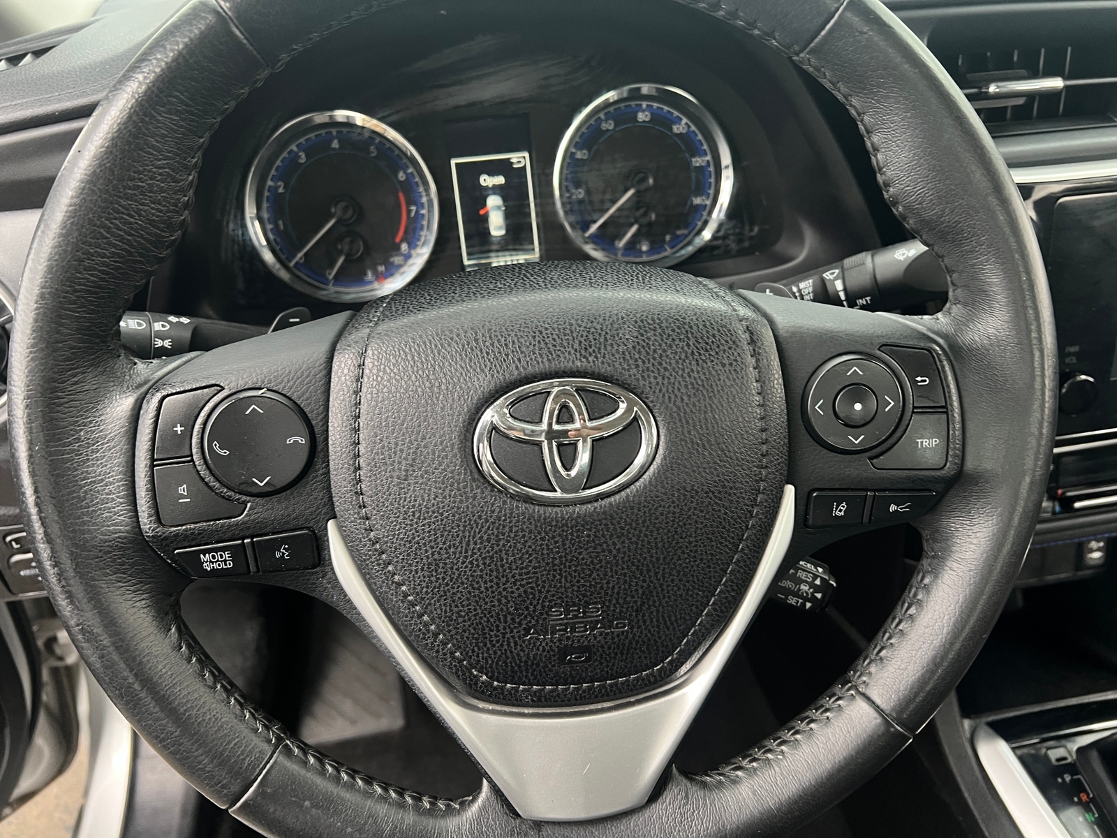 Thumbnail: 2017 Toyota Corolla - 5