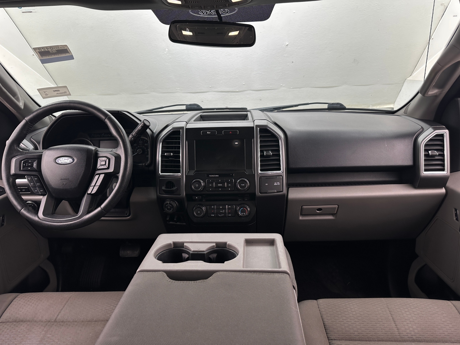 Thumbnail: 2016 Ford Econoline - 3