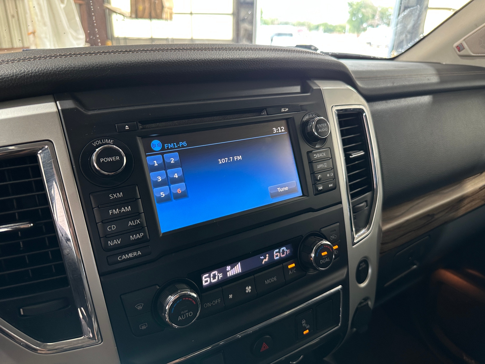 Thumbnail: 2017 Nissan Titan - 3