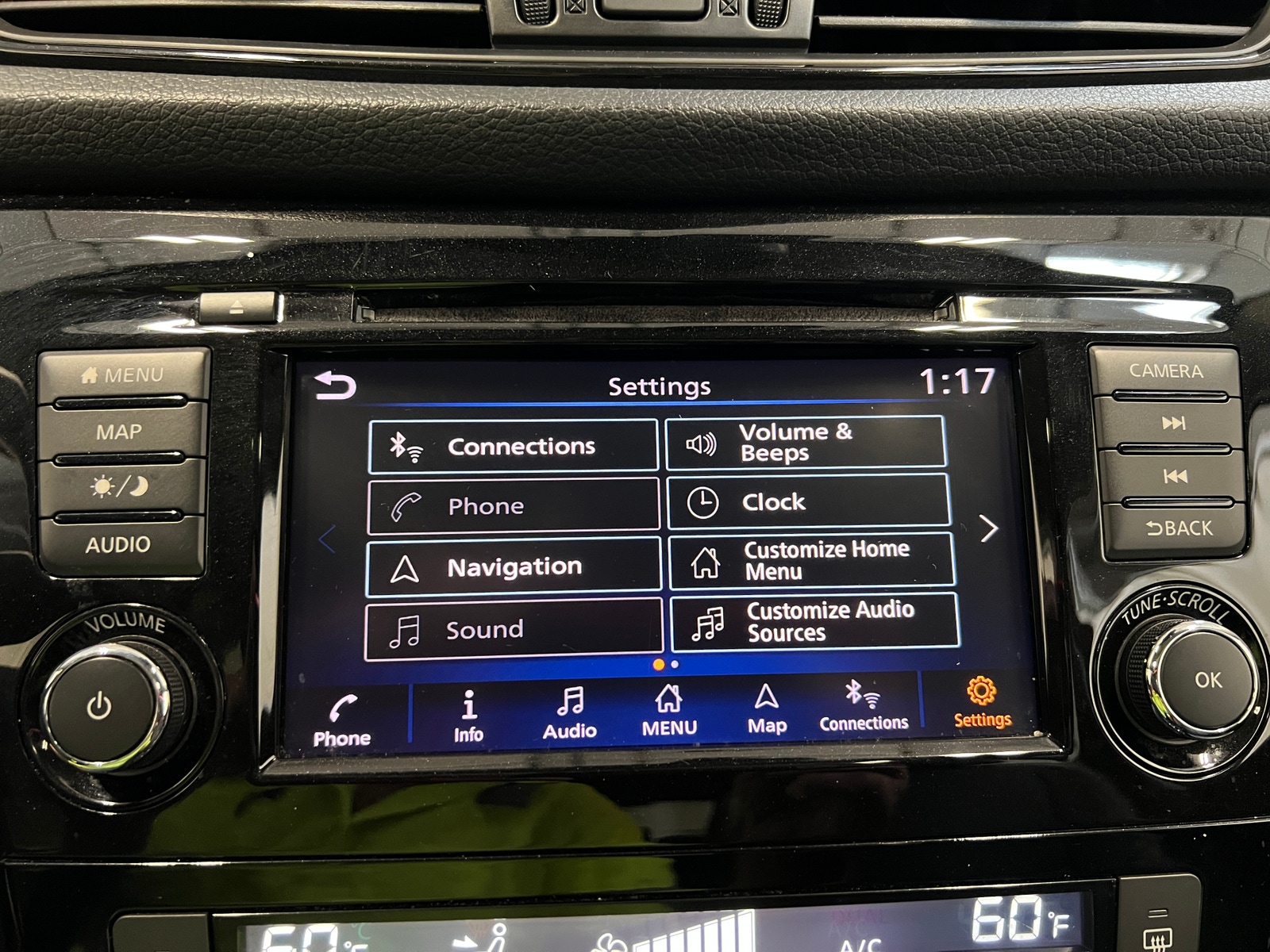 Thumbnail: 2019 Nissan Rogue - 3