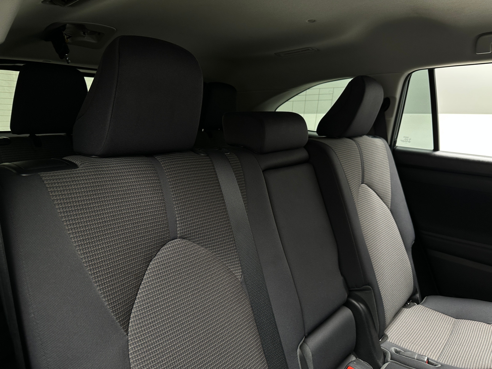 Thumbnail: 2023 Toyota Highlander - 6