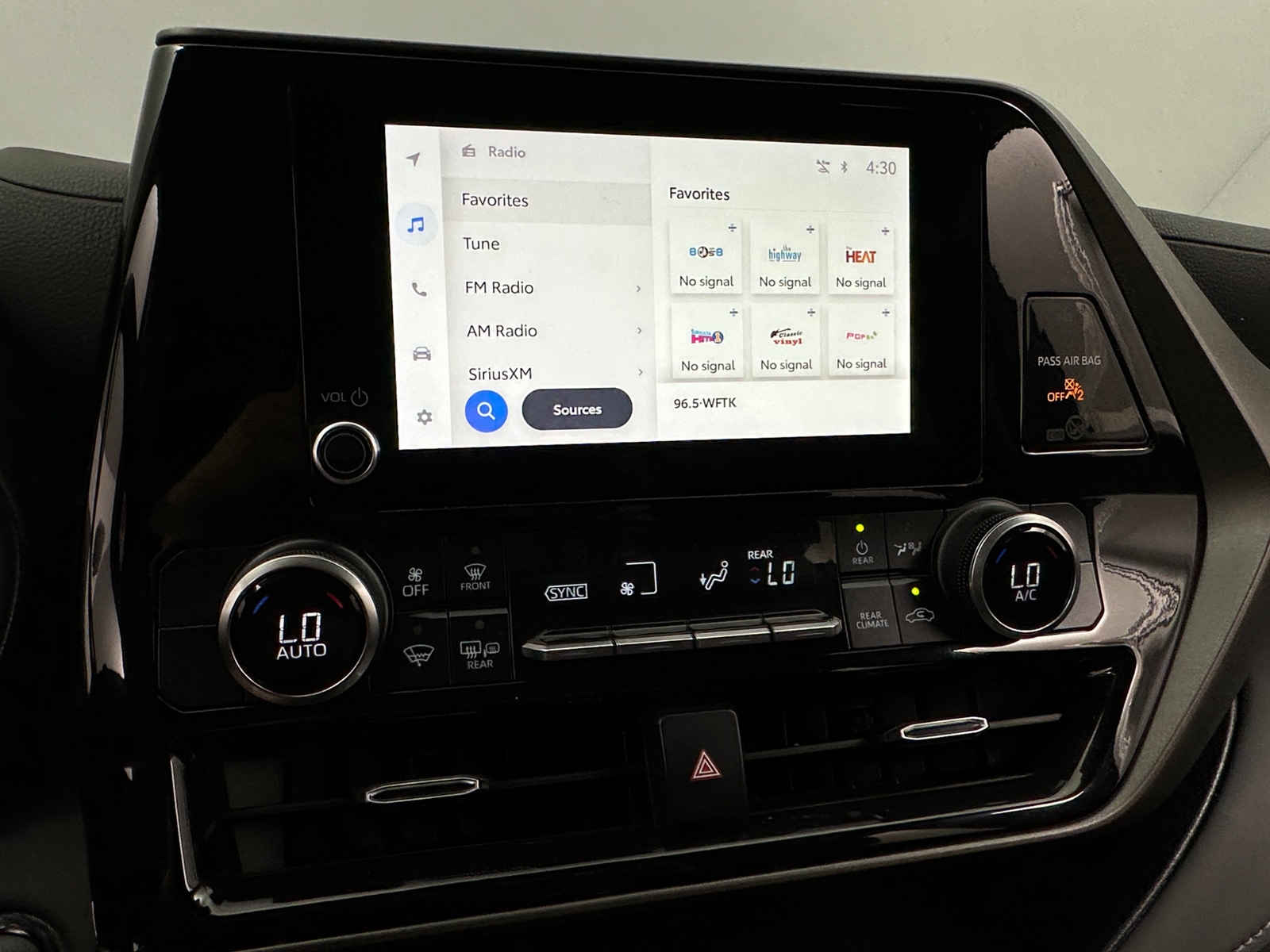 Thumbnail: 2023 Toyota Highlander - 4