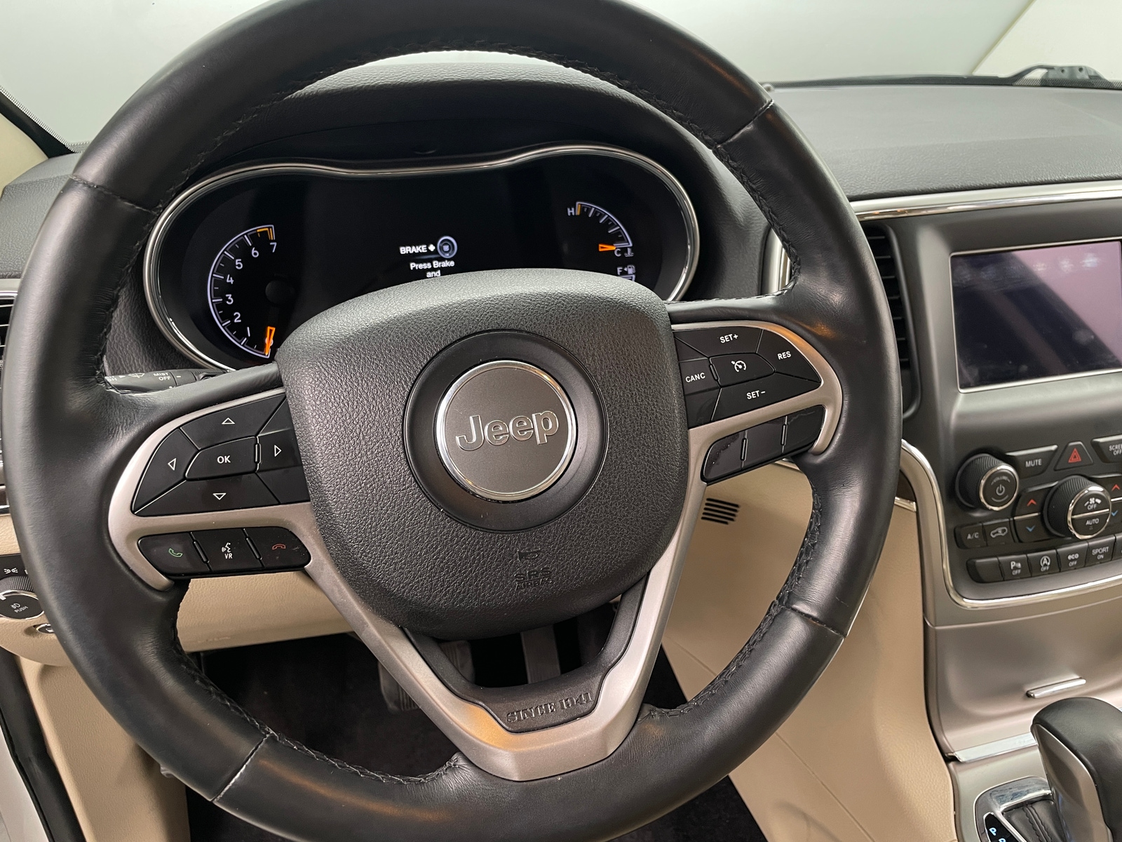 Thumbnail: 2018 Jeep Grand Cherokee - 5