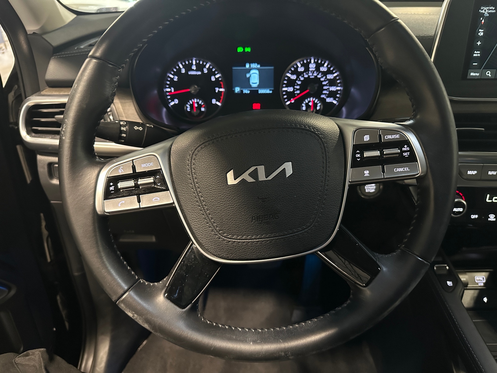 Thumbnail: 2022 Kia Telluride - 4