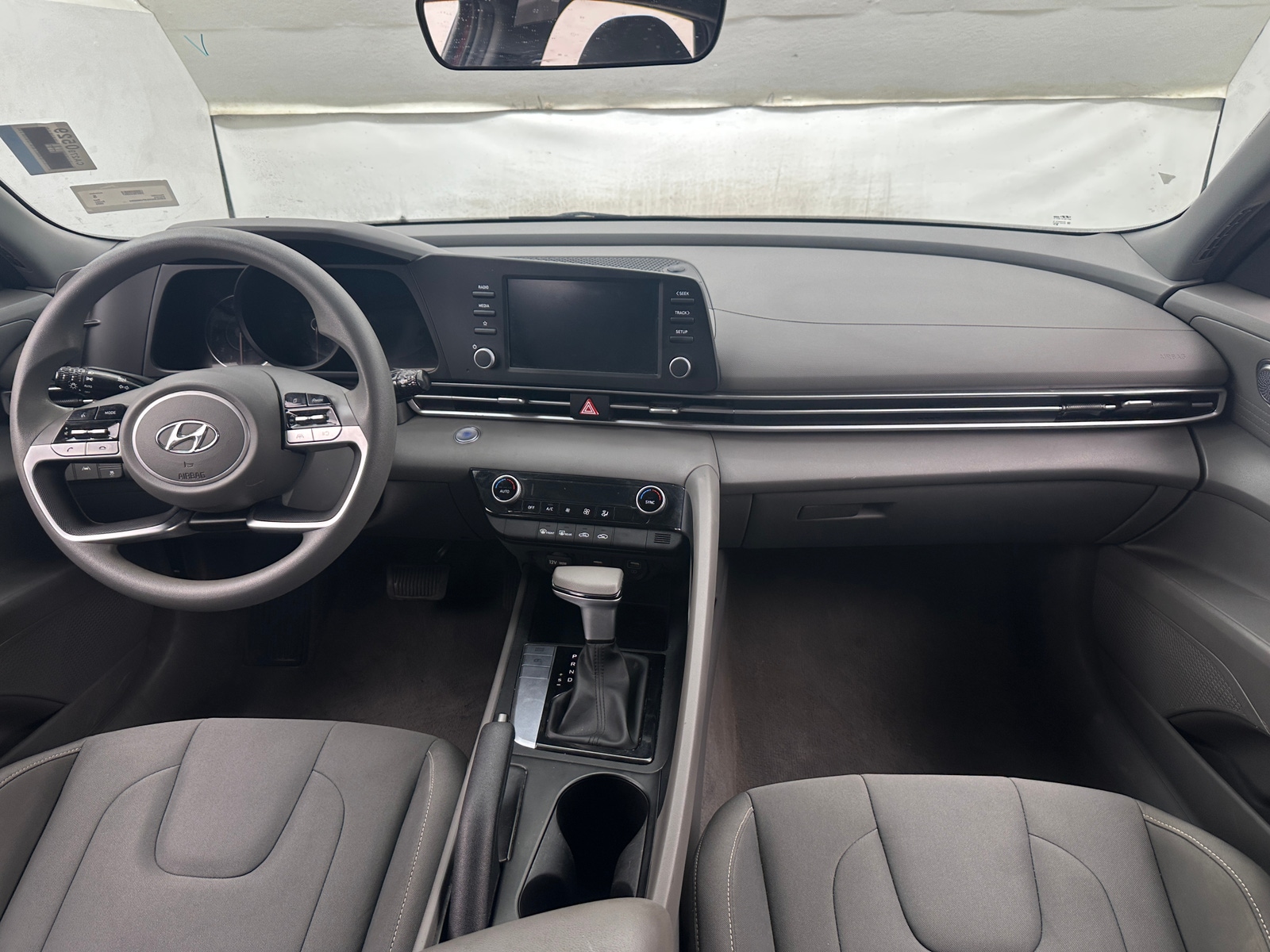 Thumbnail: 2023 Hyundai Elantra - 3