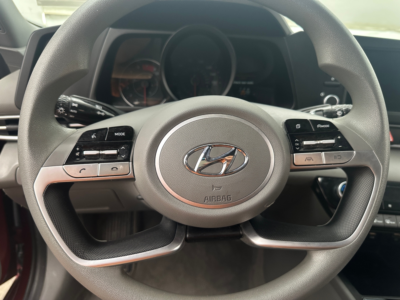 Thumbnail: 2023 Hyundai Elantra - 5