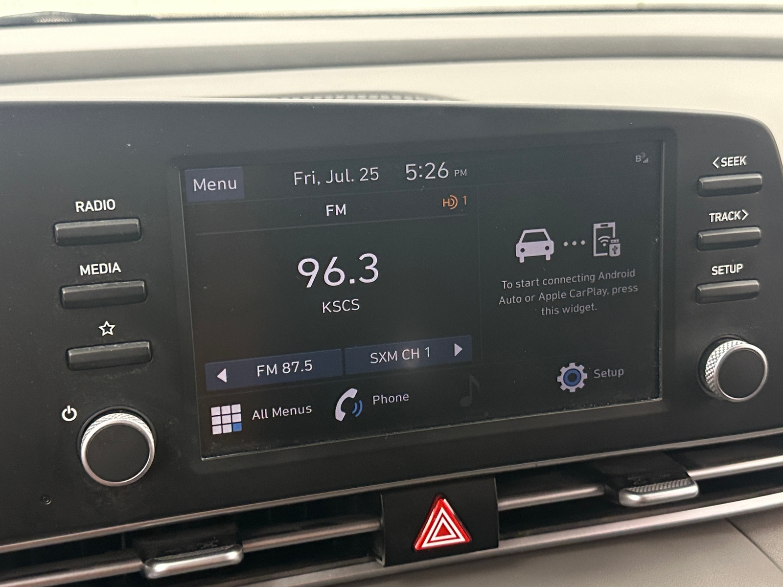 Thumbnail: 2023 Hyundai Elantra - 4