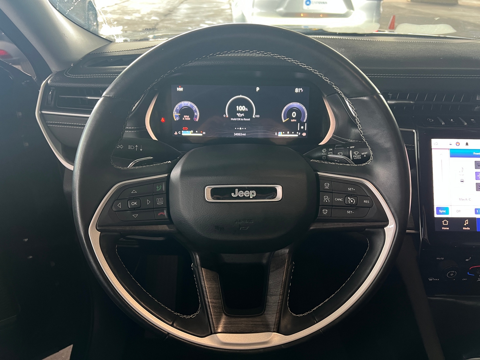 Thumbnail: 2021 Jeep Grand Cherokee L - 4