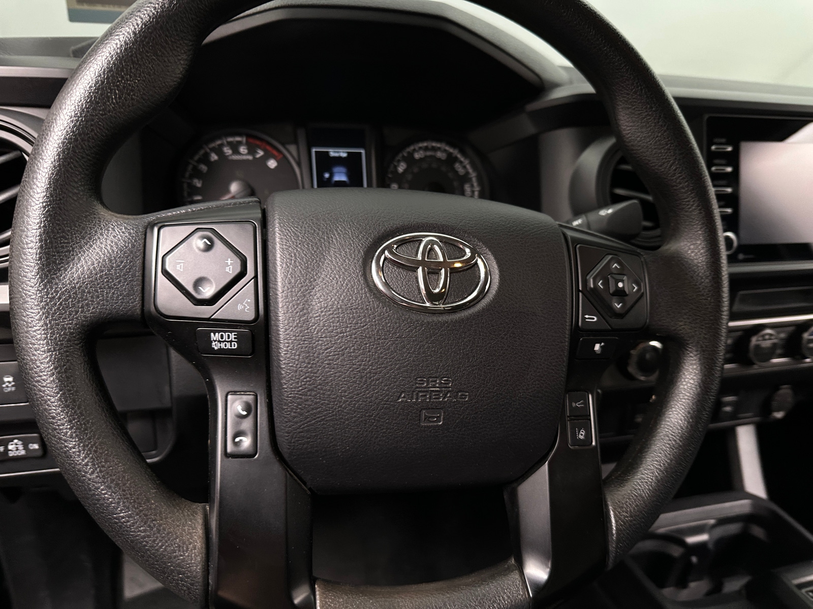 Thumbnail: 2022 Toyota Tacoma - 5