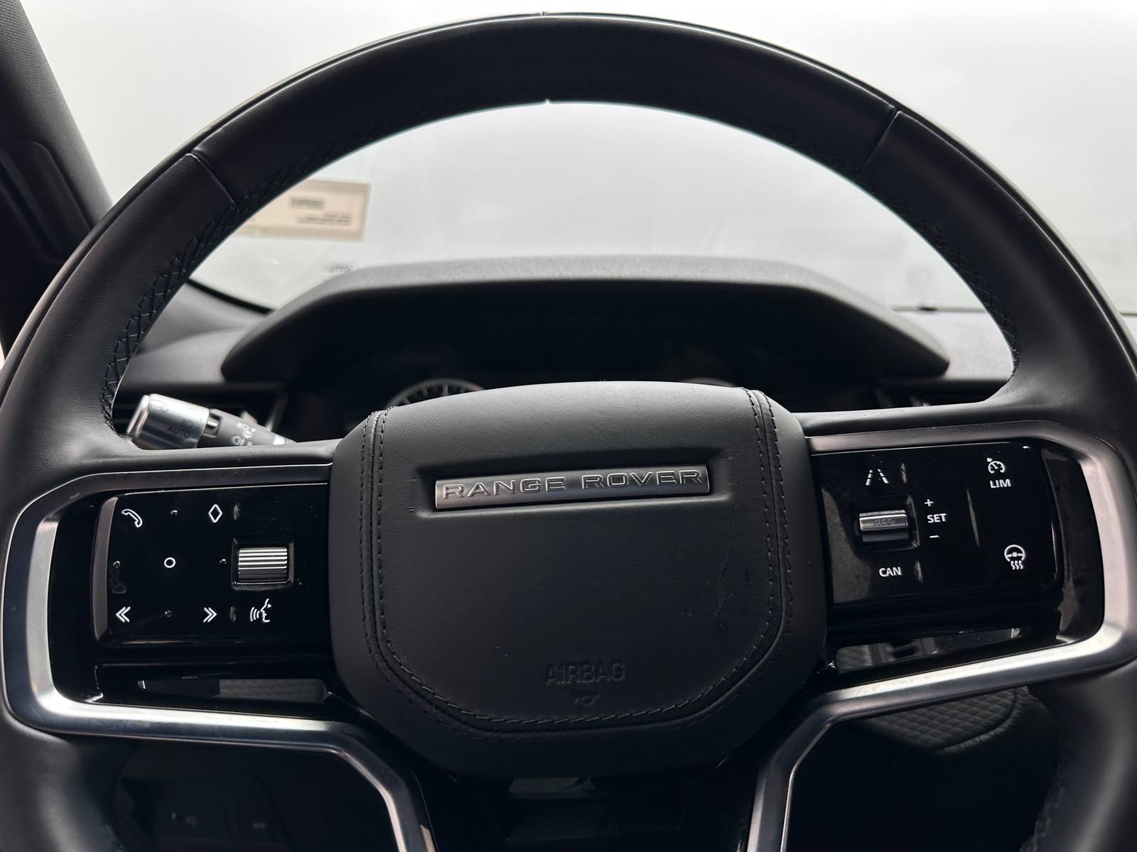 Thumbnail: 2022 Land Rover Range Rover Velar - 4