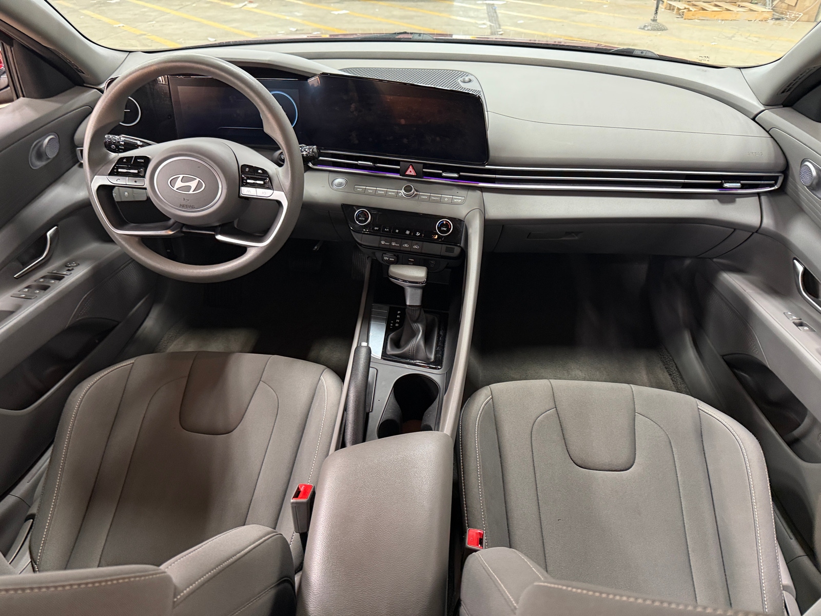 Thumbnail: 2024 Hyundai Elantra - 3