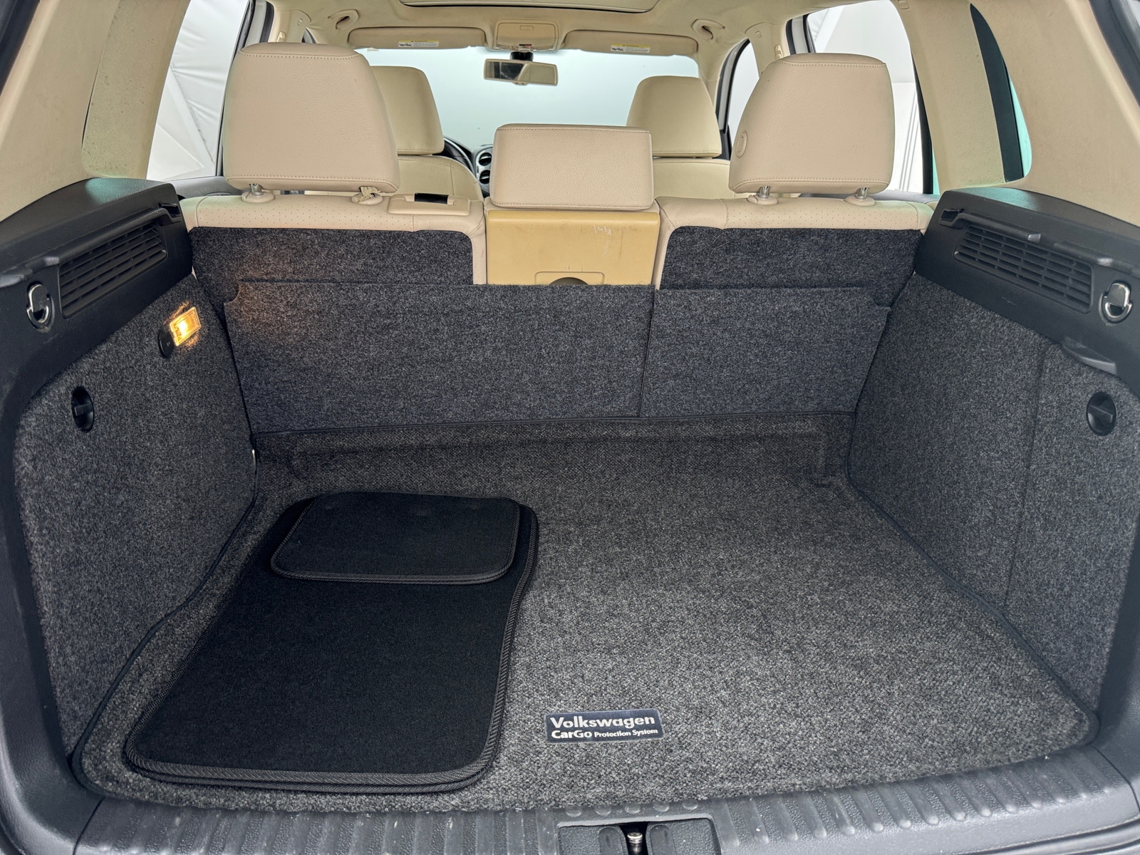 Thumbnail: 2016 Volkswagen Tiguan - 7