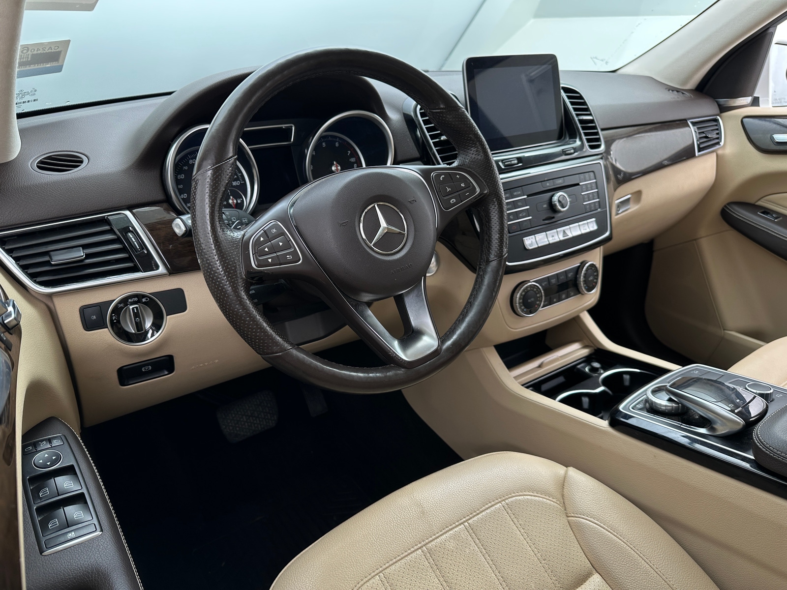 Thumbnail: 2018 Mercedes-Benz GLE - 2