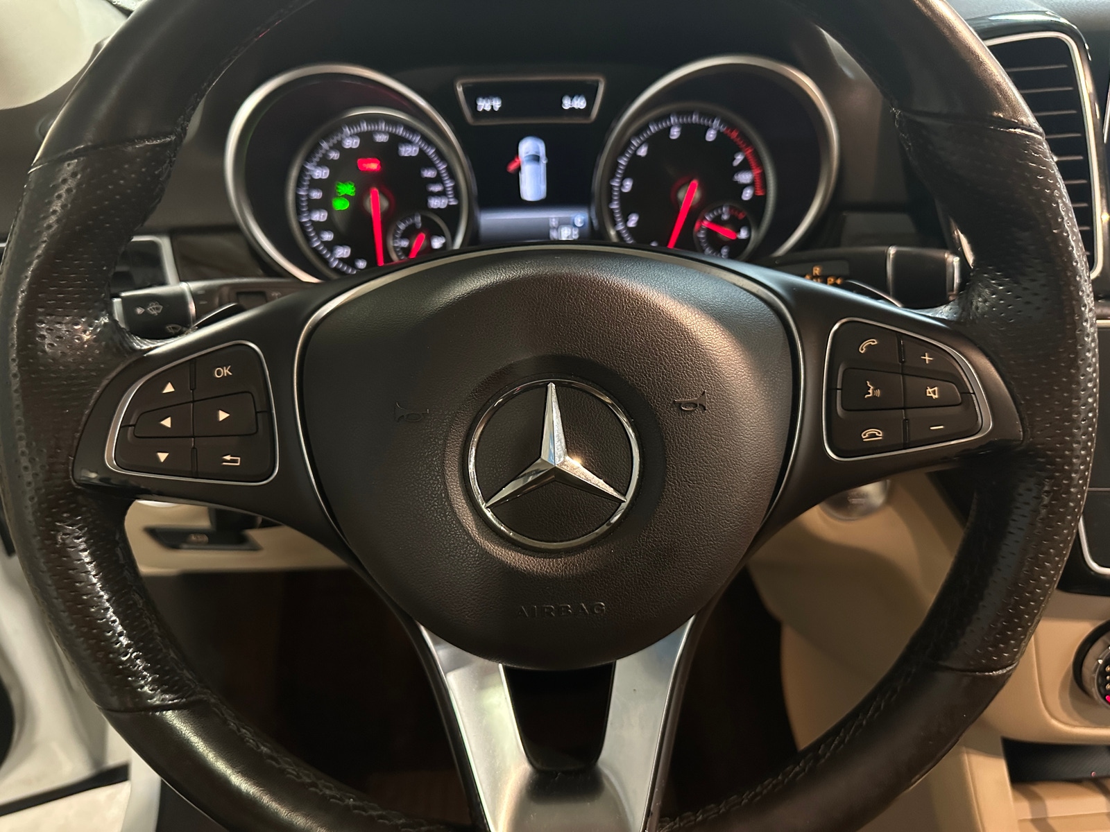 Thumbnail: 2018 Mercedes-Benz GLE - 4