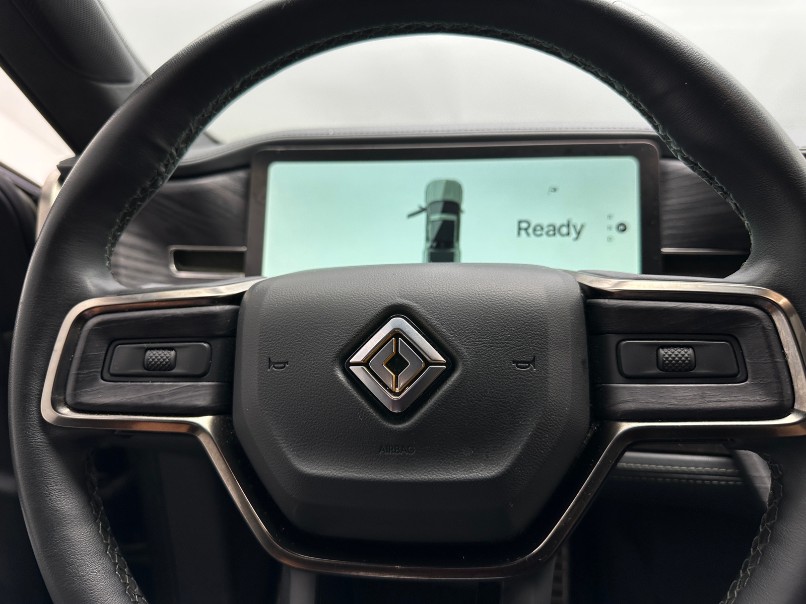 Thumbnail: 2022 Rivian R1T - 4