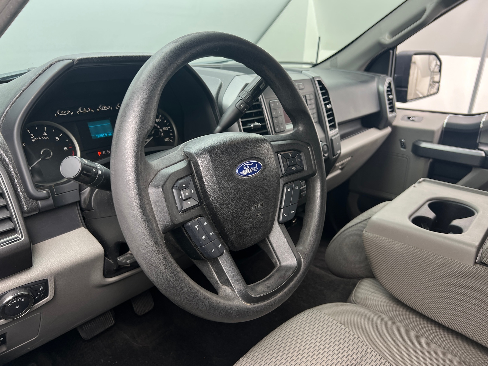 Thumbnail: 2018 Ford Econoline - 5