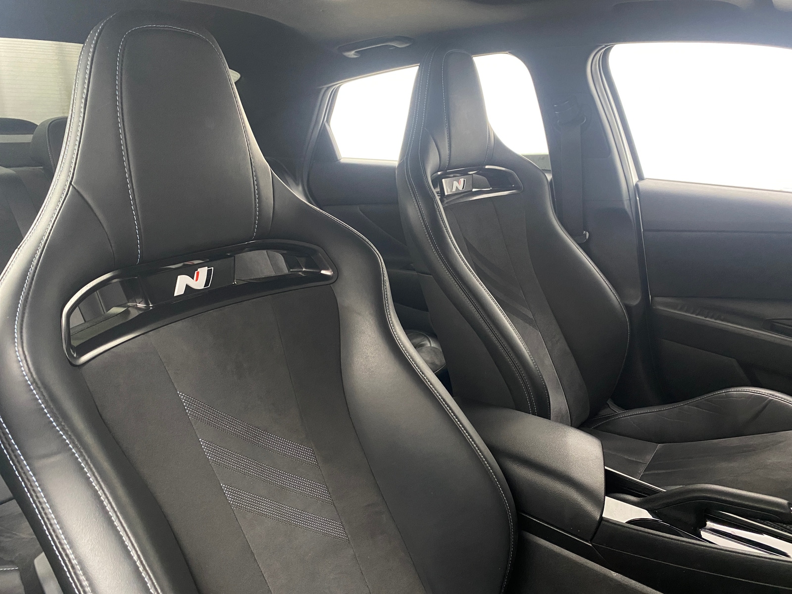 Thumbnail: 2022 Hyundai Elantra - 2