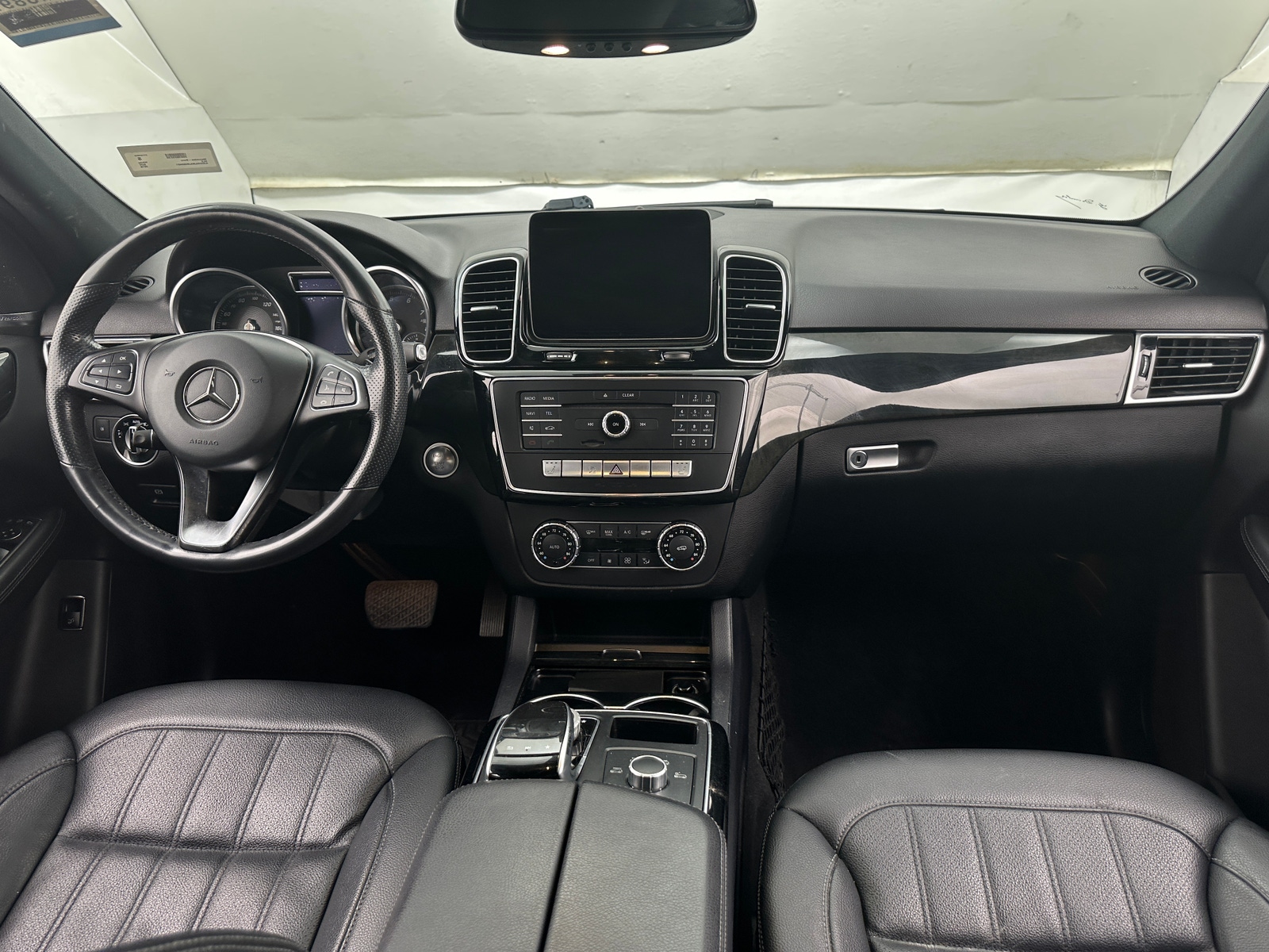 Thumbnail: 2018 Mercedes-Benz GLE - 2
