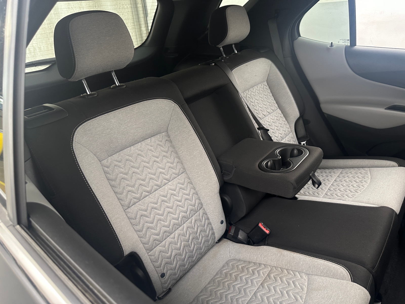 Thumbnail: 2022 Chevrolet Equinox - 6