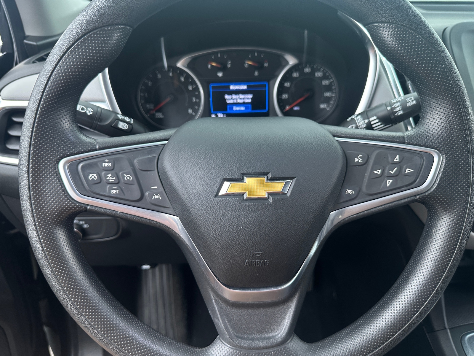 Thumbnail: 2022 Chevrolet Equinox - 5