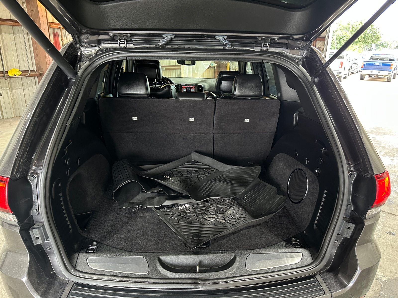 Thumbnail: 2018 Jeep Grand Cherokee - 6