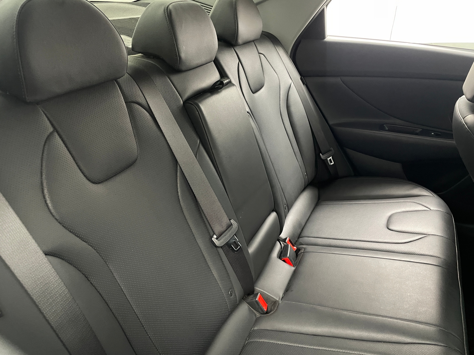 Thumbnail: 2024 Hyundai Elantra - 5