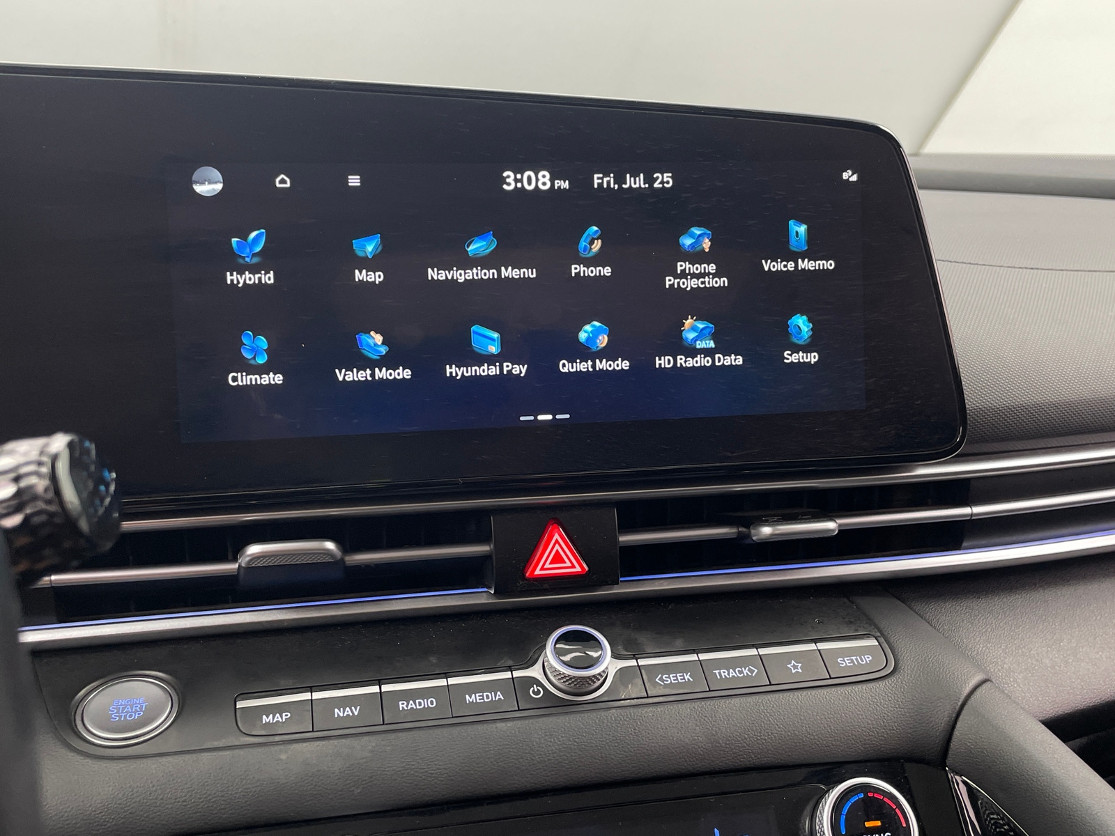 Thumbnail: 2024 Hyundai Elantra - 3