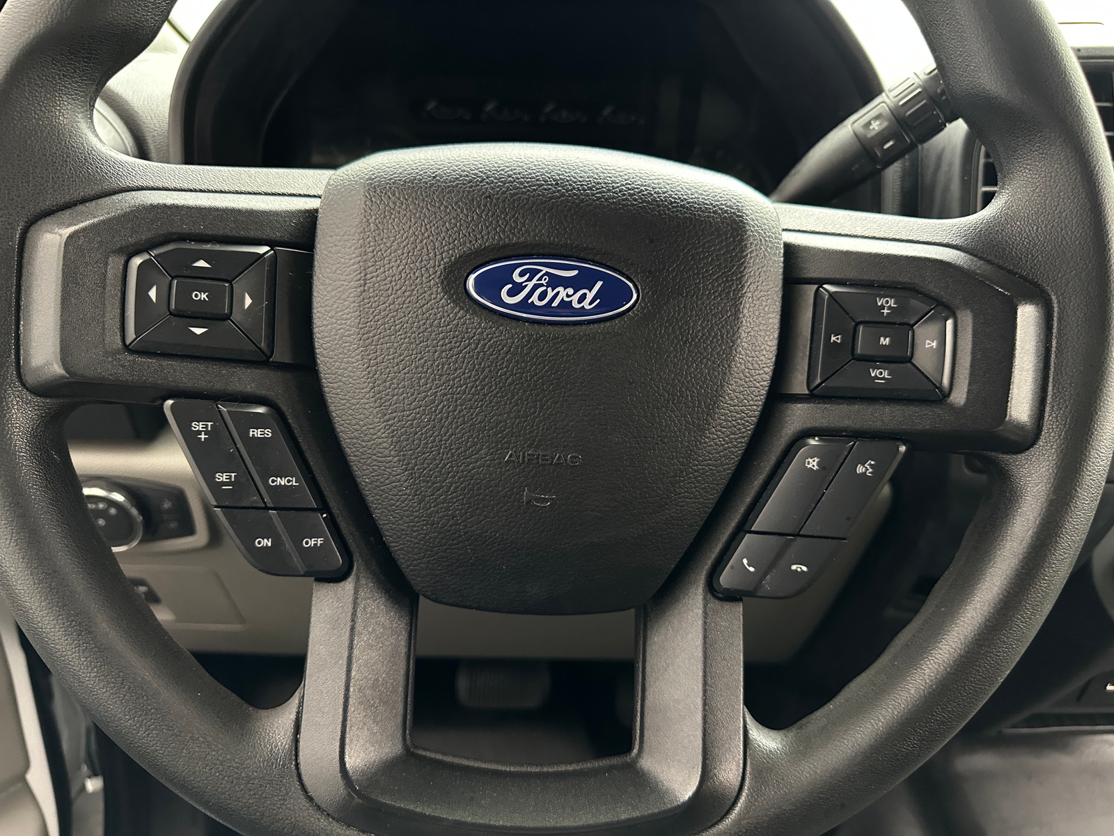 Thumbnail: 2019 Ford Econoline - 5