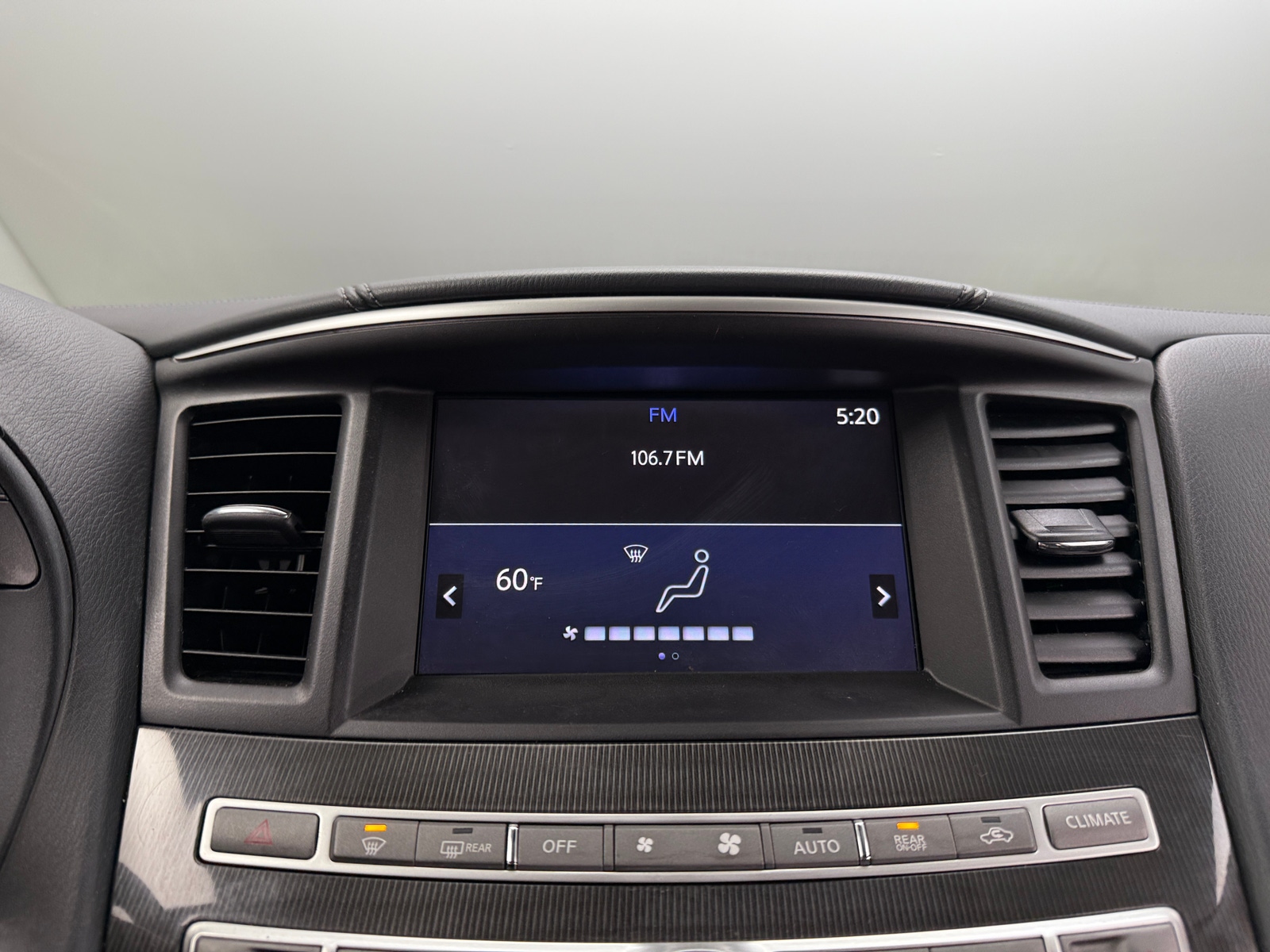 Thumbnail: 2019 INFINITI QX60 - 3