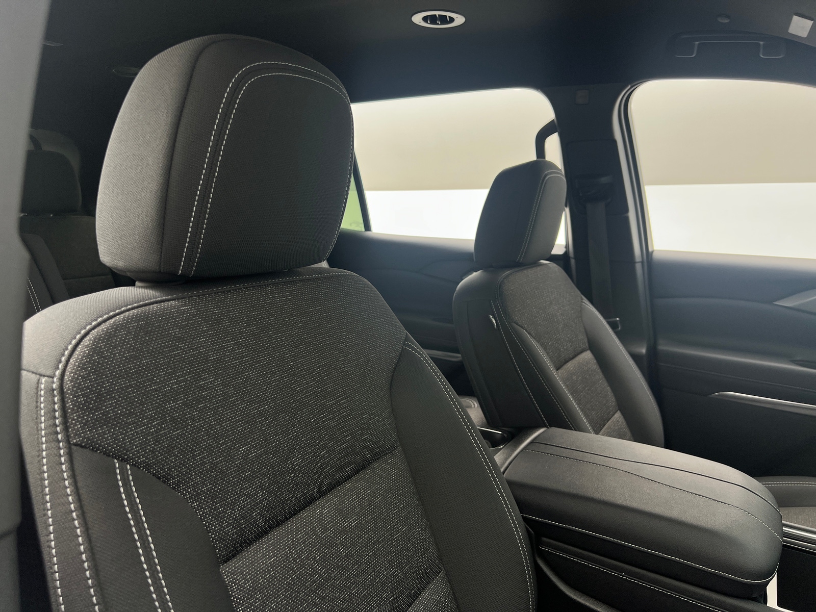 Thumbnail: 2025 Chevrolet Traverse - 2