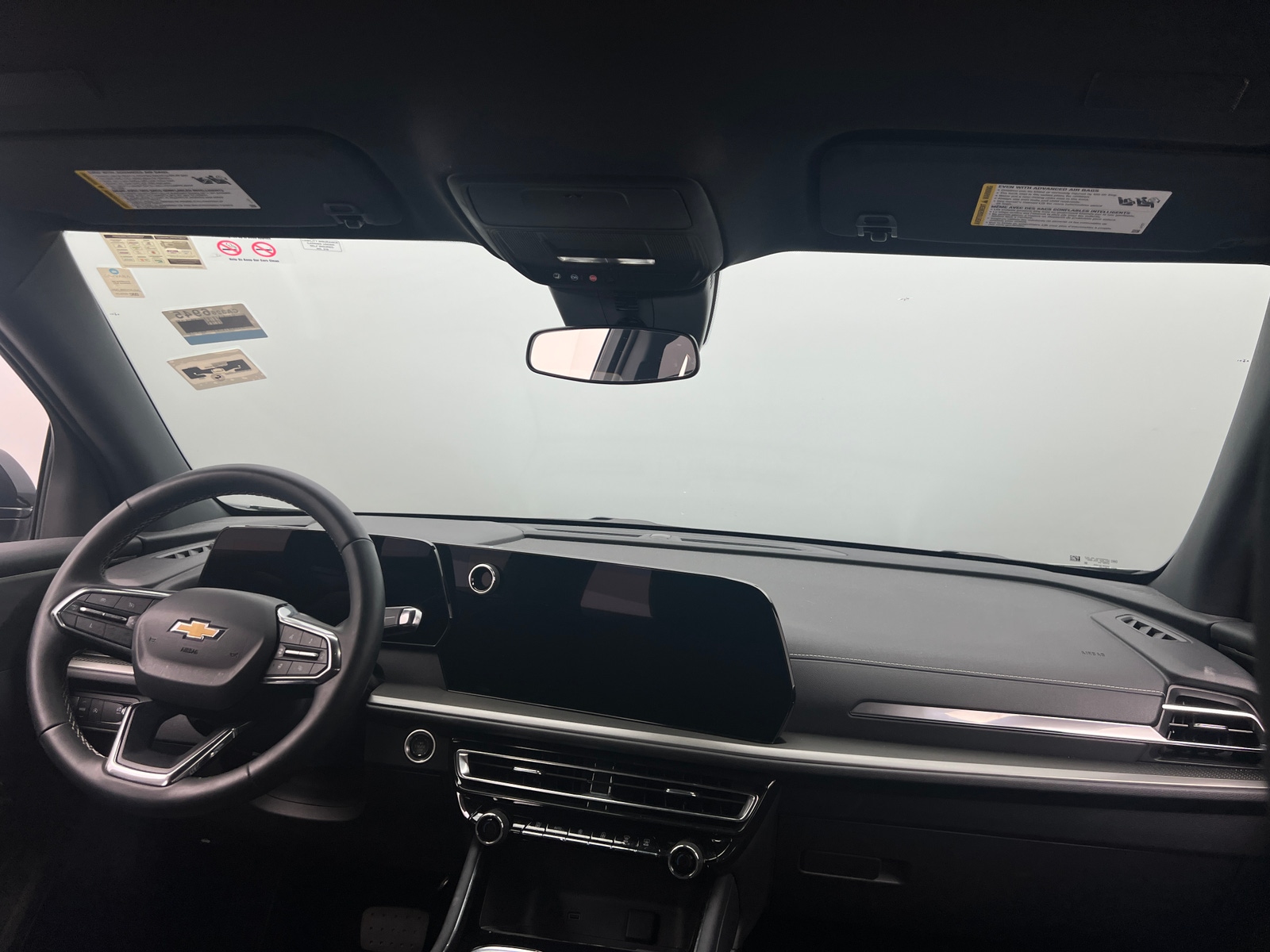 Thumbnail: 2025 Chevrolet Traverse - 3