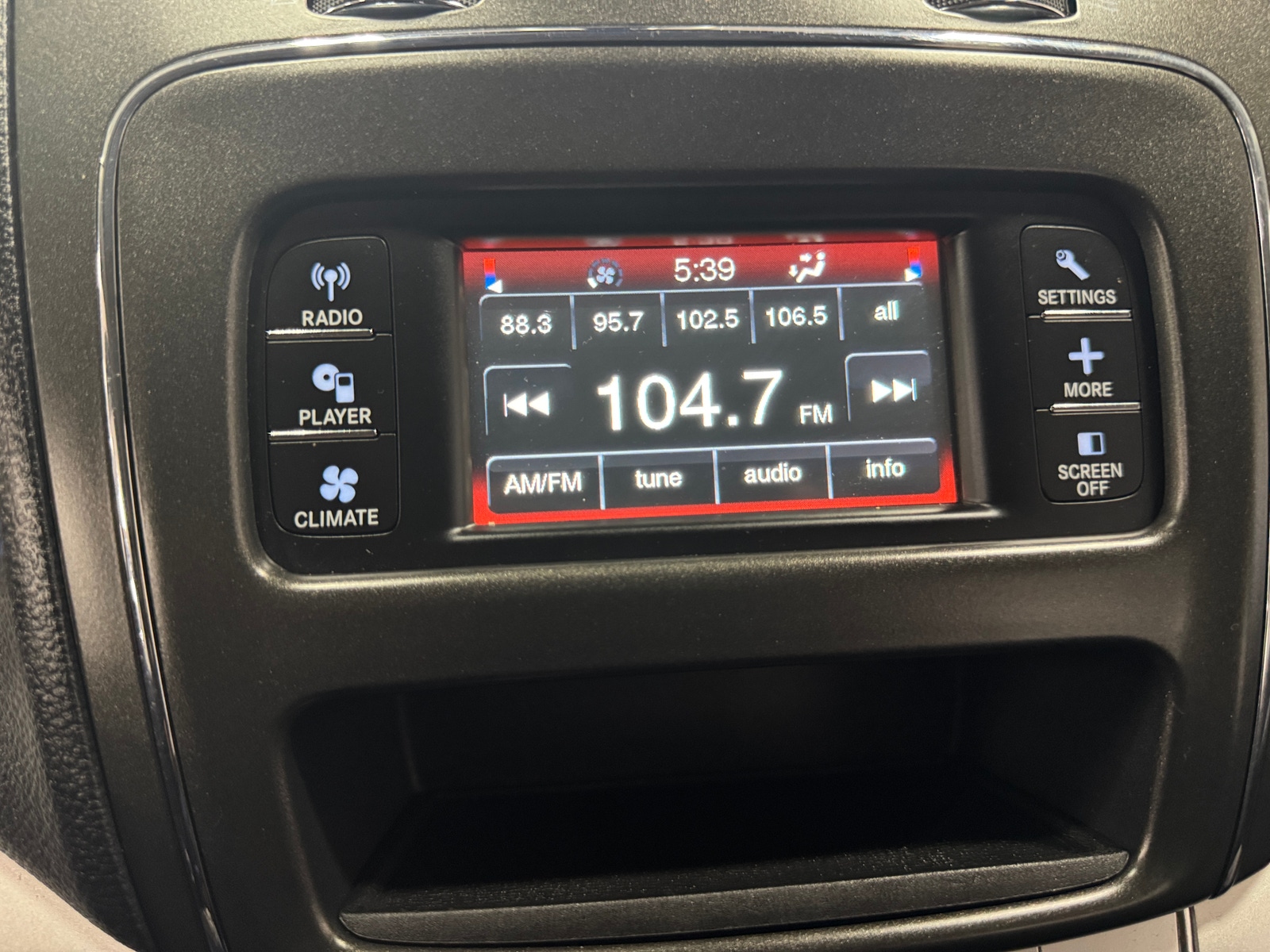 Thumbnail: 2019 Dodge Journey - 4