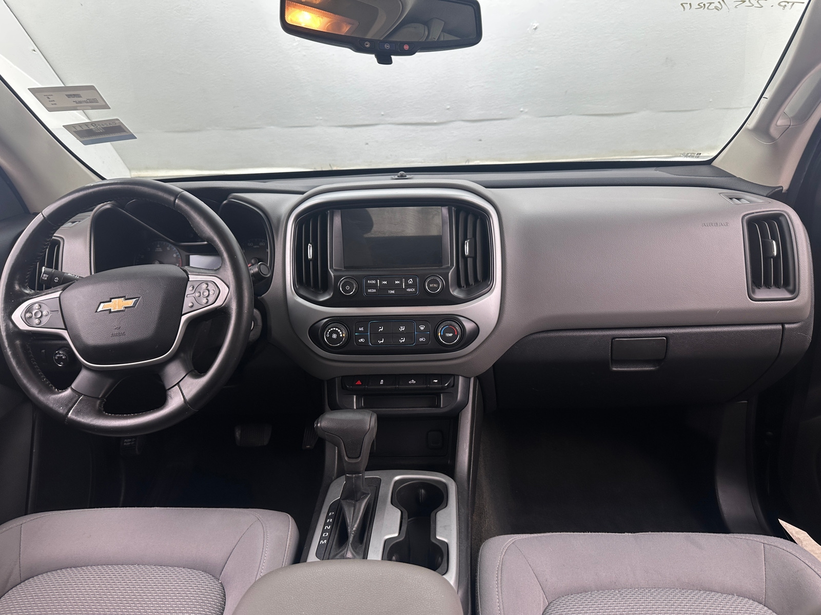 Thumbnail: 2015 Chevrolet Colorado - 3