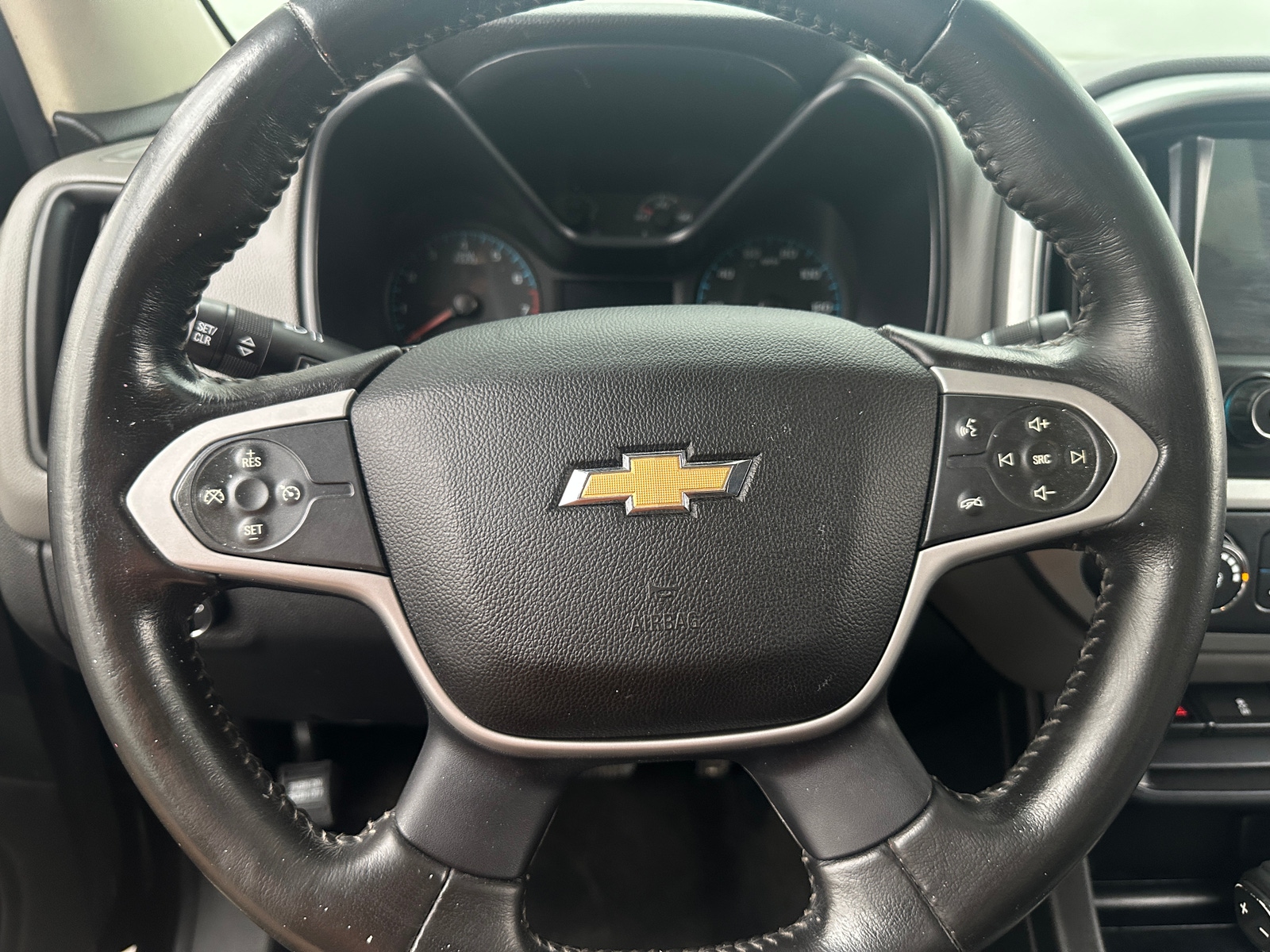 Thumbnail: 2015 Chevrolet Colorado - 5